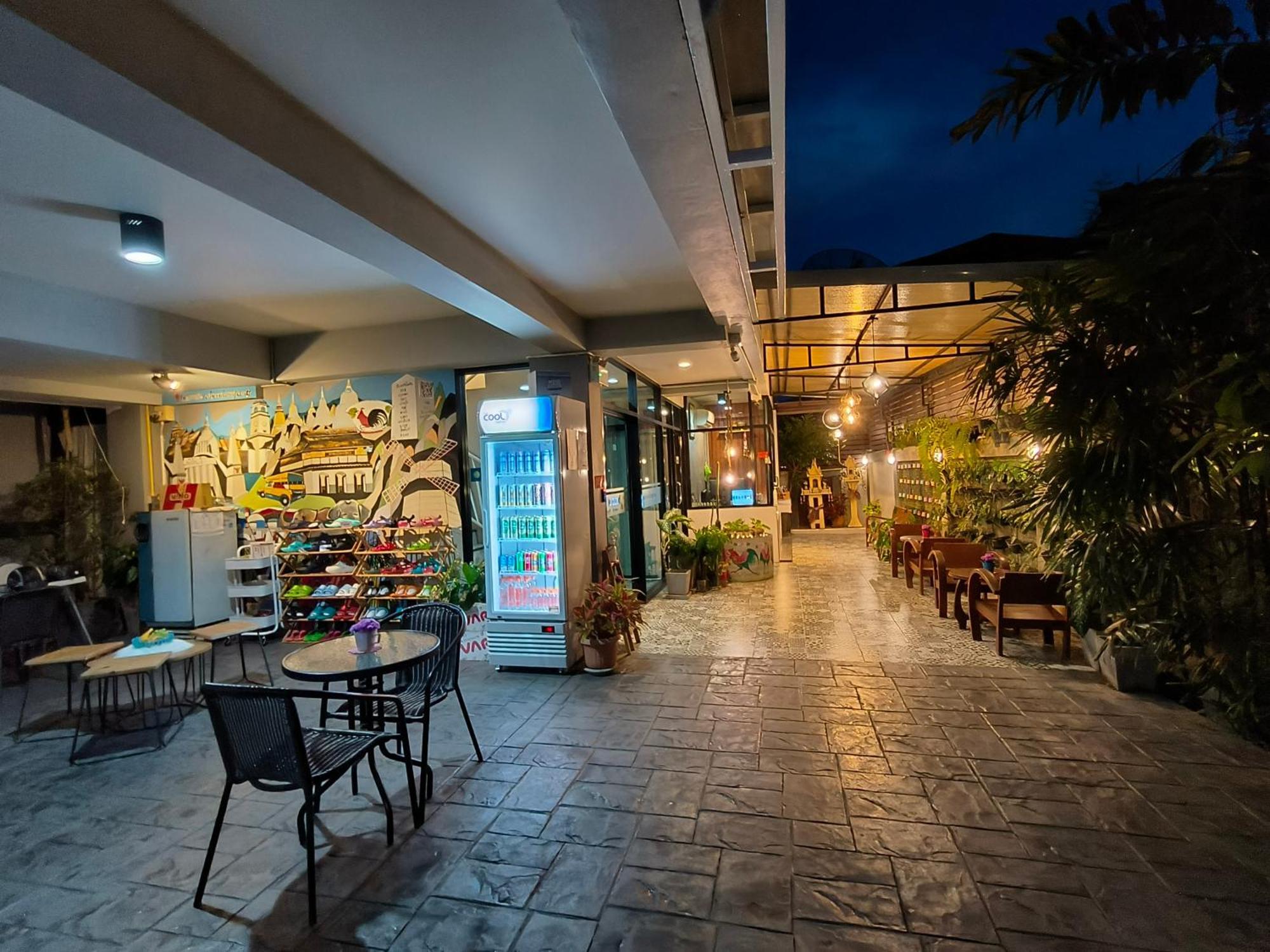 Hotel Le Neuf Nakorn Lampang Exterior foto